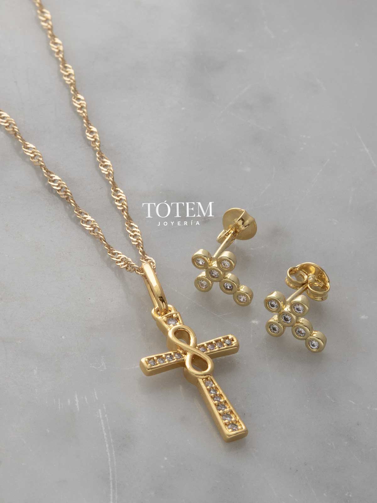 Combo Cruz Infinity + Cadena Singapur 45cm + Aretes Majestic G