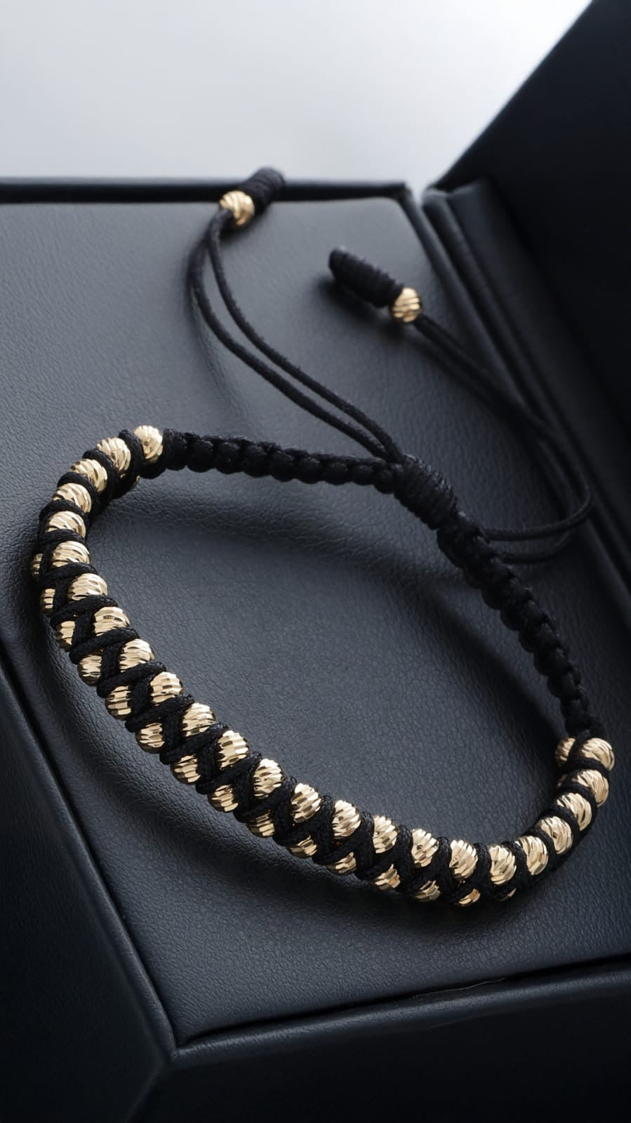Manilla Zigzag diamantada 4mm