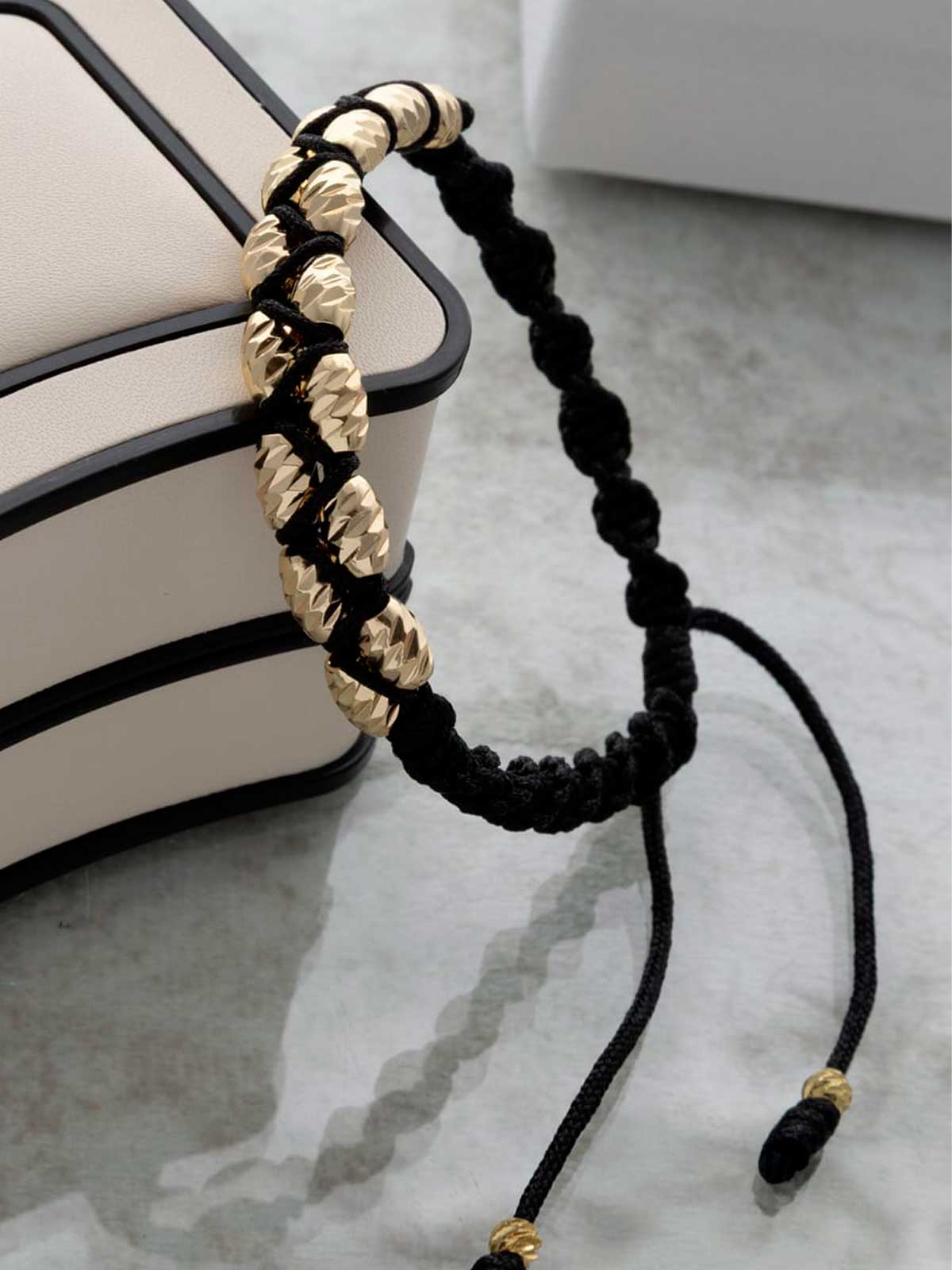 Manilla Zigzag barril diamantado