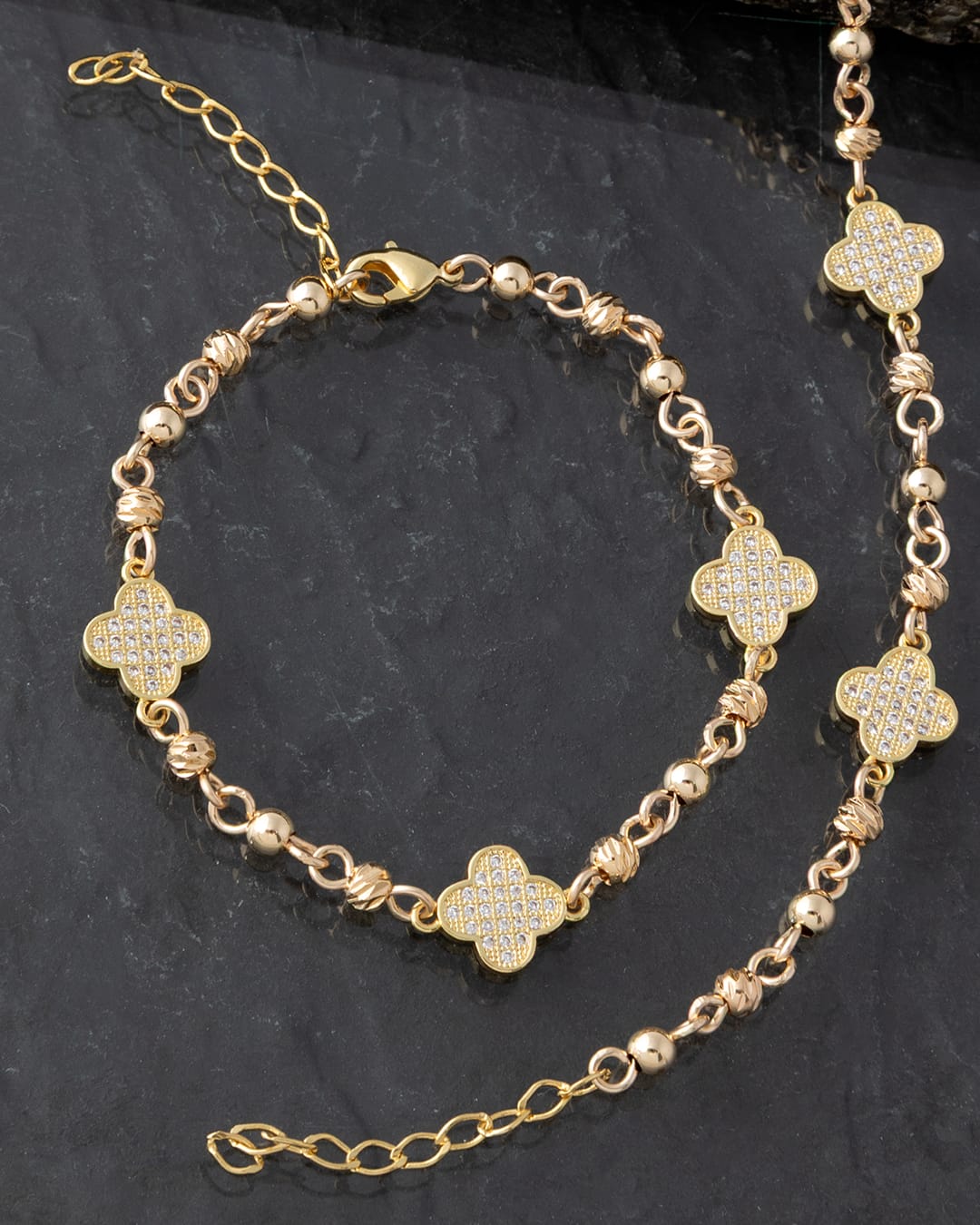Pulso trebol circonia 4mm liso y diamantado