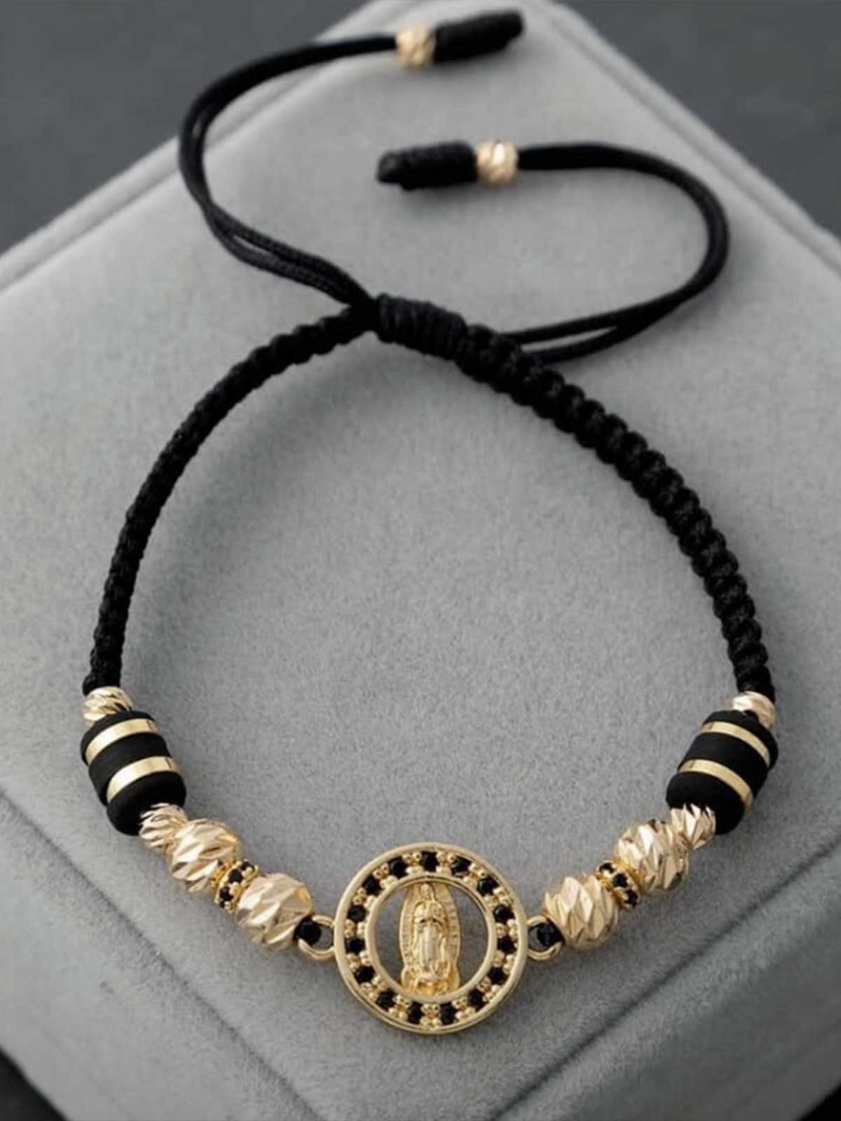Manilla Guadalupe circonias diamantada 6mm y 4mm neo argollado